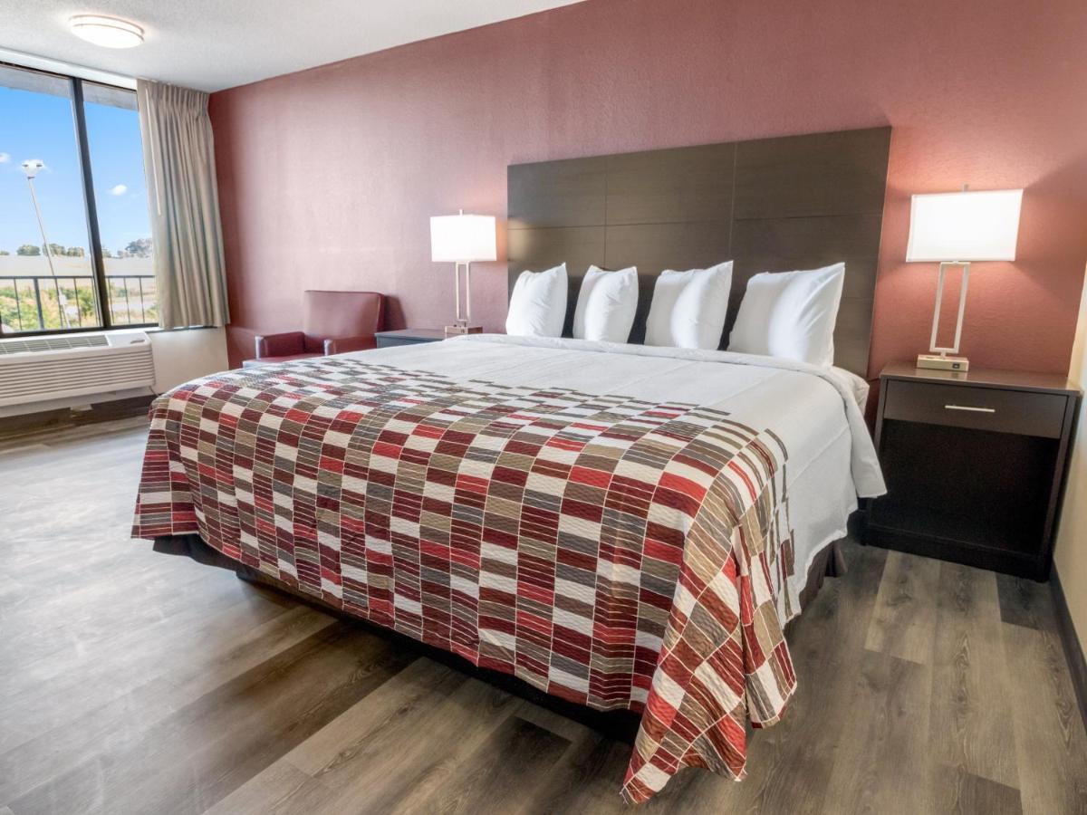 Red Roof Inn Dandridge Bagian luar foto